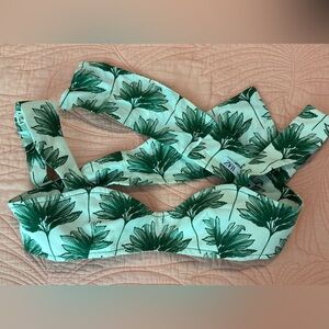 Zara Green Leaf Pattern Top